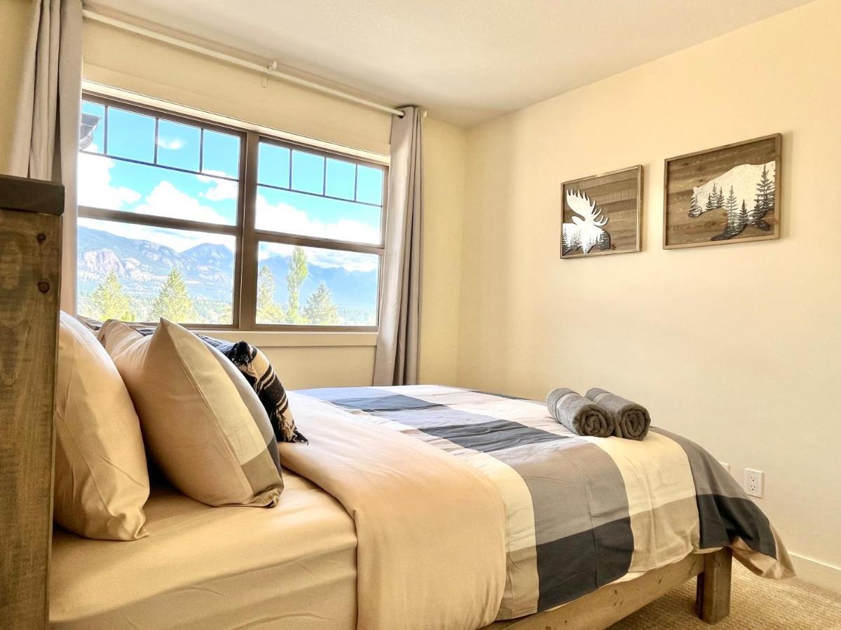 Perfect Base Invermere 3Bd Townhouse Mt Views With Garage Bagian luar foto